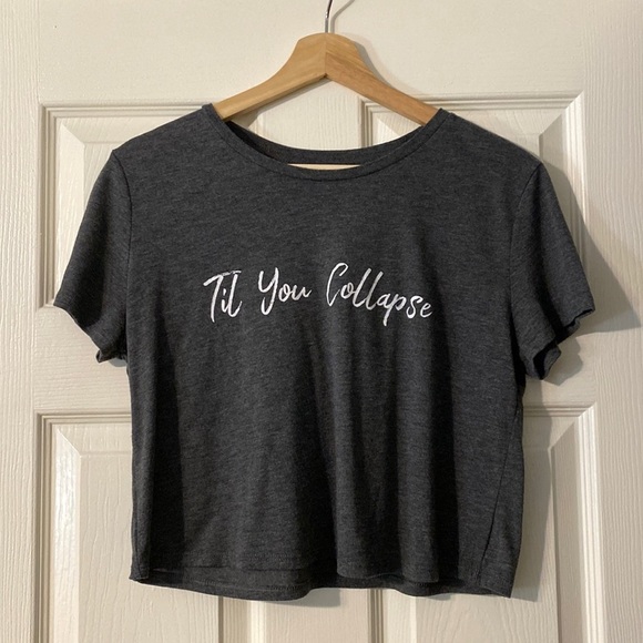 EUC Til You Collapse crop top- medium - Picture 1 of 2